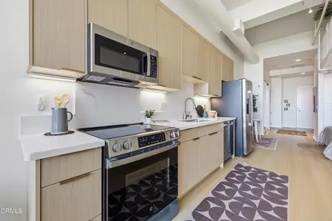 Kitchen - 175 S Lake Ave #314, Pasadena, CA 91101 photo 1 of 2