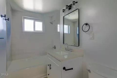 7323 Valmont St, Los Angeles, CA 91042 photo 9