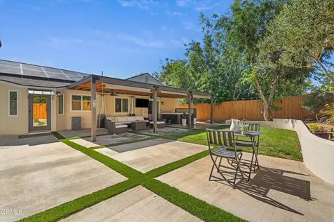 Exterior - 37271 37th St E, Palmdale, CA 93550 photo 7 of 8