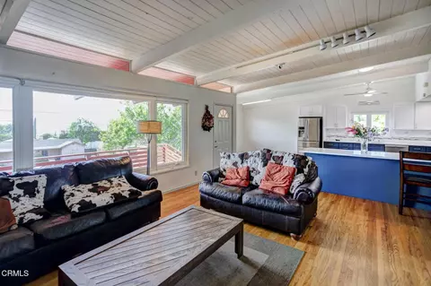 10852 Plainview Ave, Tujunga, CA 91042