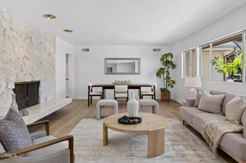 Living - 460 Sharon Rd, Arcadia, CA 91007 photo 2 of 8