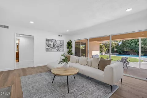 Living - 460 Sharon Rd, Arcadia, CA 91007 photo 6 of 8