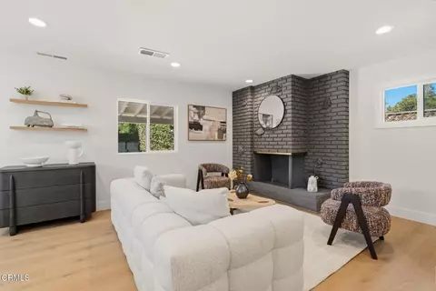 Living - 2805 E Del Mar Blvd, Pasadena, CA 91107 photo 4 of 4