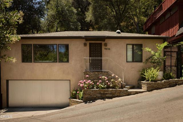 9616 Highland Gorge Dr, Beverly Hills, CA 90210