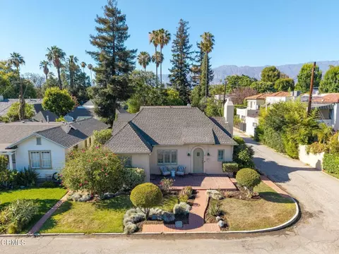 15 Oak Knoll Gardens Dr, Pasadena, CA 91106