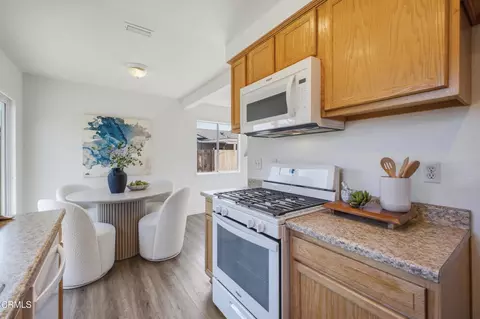 Kitchen - 10087 Bristol Dr, Rancho Cucamonga, CA 91737 photo 2 of 2