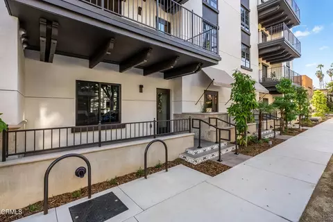 139 S Oak Knoll Ave #103, Pasadena, CA 91101