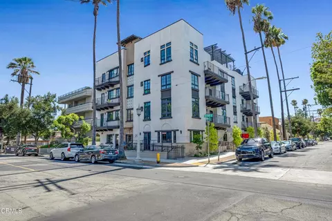 139 S Oak Knoll Ave #103, Pasadena, CA 91101