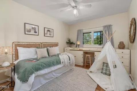 Bedroom - 391 Tamarac Dr, Pasadena, CA 91105 photo 5 of 5