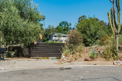 1541 Homewood Dr, Altadena, CA 91001