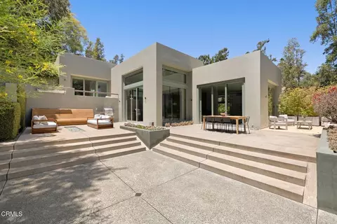 Exterior - 1240 Bennett Dr, Pasadena, CA 91103 photo 9 of 16