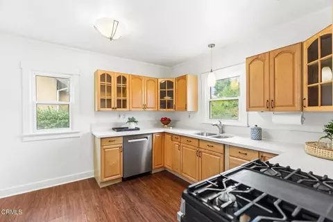 Kitchen - 1838 Wagner St, Pasadena, CA 91107 photo 3 of 4
