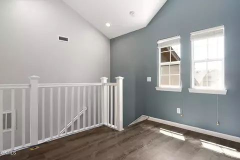 Entry Way - 2929 Rocky Mountain Dr, Oxnard, CA 93036 photo 2 of 2