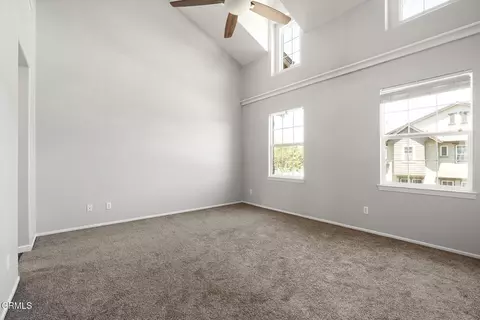 Living - 2929 Rocky Mountain Dr, Oxnard, CA 93036 photo 3 of 4