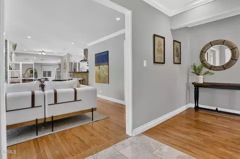 Entry Way - 2815 Thorndike Rd, Pasadena, CA 91107 photo 1 of 1
