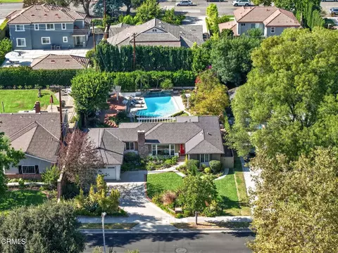 View/Area - 2815 Thorndike Rd, Pasadena, CA 91107 photo 4 of 8