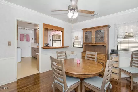 Dining - 2837 Estado St, Pasadena, CA 91107 photo 2 of 2