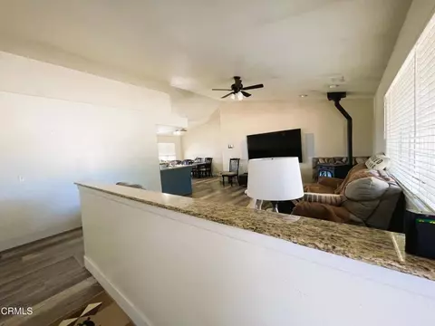 Entry Way - 6877 Foley Rd, Hesperia, CA 92344 photo 2 of 2