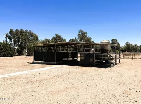 Exterior - 6877 Foley Rd, Hesperia, CA 92344 photo 9 of 13