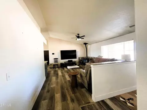 Entry Way - 6877 Foley Rd, Hesperia, CA 92344 photo 1 of 2