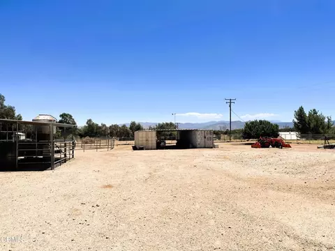 Exterior - 6877 Foley Rd, Hesperia, CA 92344 photo 10 of 13