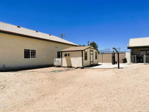 Exterior - 6877 Foley Rd, Hesperia, CA 92344 photo 8 of 13