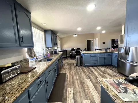Kitchen - 6877 Foley Rd, Hesperia, CA 92344 photo 2 of 2