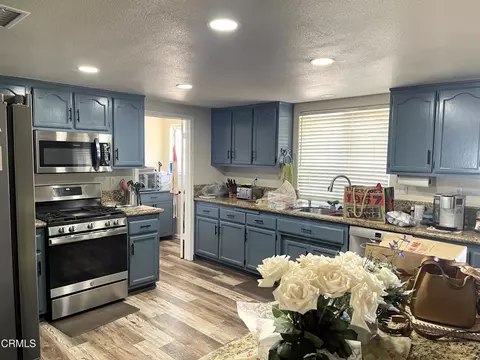 Kitchen - 6877 Foley Rd, Hesperia, CA 92344 photo 1 of 2