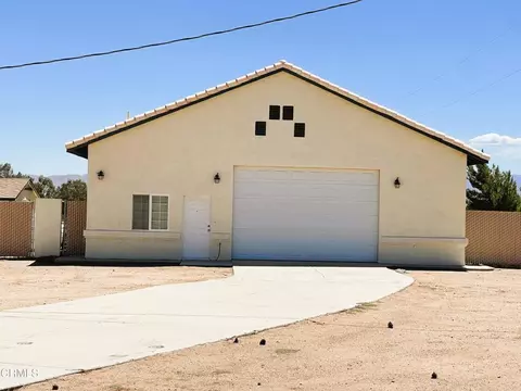 Exterior - 6877 Foley Rd, Hesperia, CA 92344 photo 6 of 13