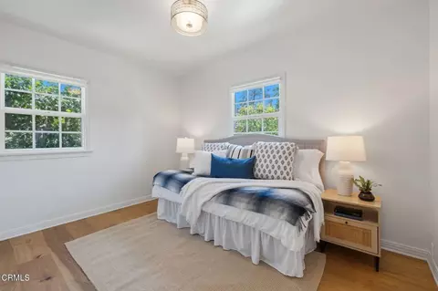 Bedroom - 3475 San Pasqual St, Pasadena, CA 91107 photo 1 of 7