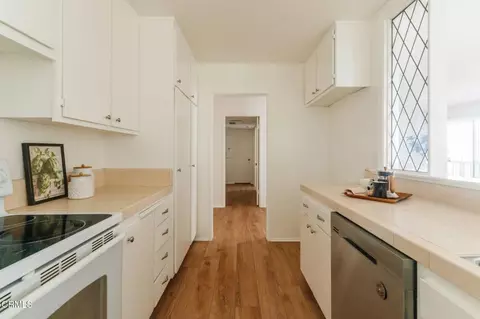 Entry Way - 1127 E Del Mar Blvd #318, Pasadena, CA 91106 photo 3 of 4
