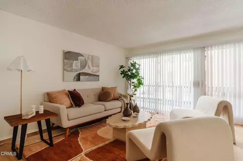 Living - 1127 E Del Mar Blvd #318, Pasadena, CA 91106 photo 1 of 3