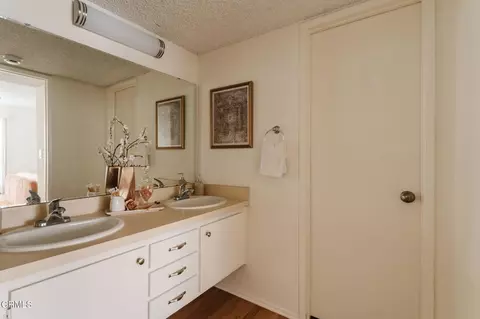 Bath - 1127 E Del Mar Blvd #318, Pasadena, CA 91106 photo 1 of 3