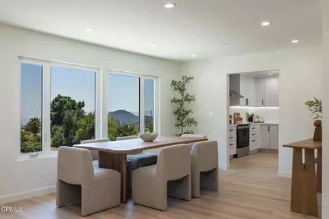 Dining - 3737 San Augustine Dr, Glendale, CA 91206 photo 3 of 5