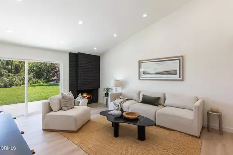 Living - 3737 San Augustine Dr, Glendale, CA 91206 photo 8 of 9