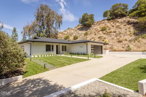 Exterior - 3737 San Augustine Dr, Glendale, CA 91206 photo 2 of 8