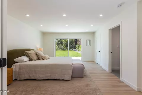 Bedroom - 3737 San Augustine Dr, Glendale, CA 91206 photo 1 of 8