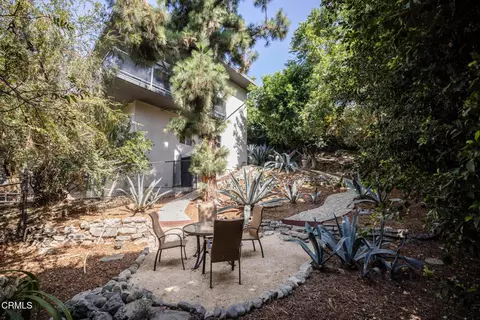 3836 De Longpre Ave, Los Angeles, CA 90027