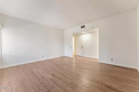 Living - 960 San Pasqual St #210, Pasadena, CA 91106 photo 7 of 7