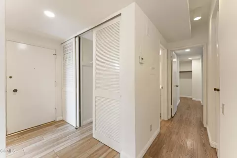 Entry Way - 960 San Pasqual St #210, Pasadena, CA 91106 photo 1 of 1