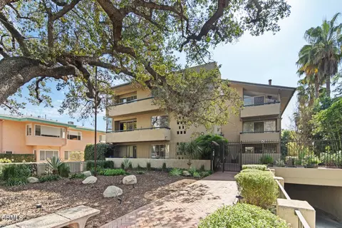 Exterior - 960 San Pasqual St #210, Pasadena, CA 91106 photo 2 of 8