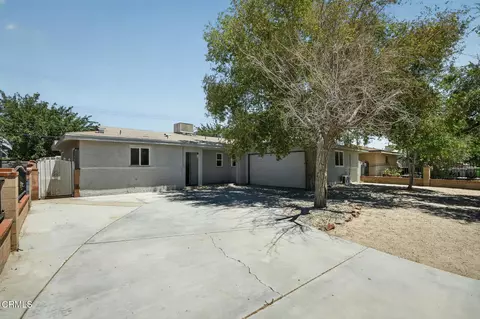 Exterior - 137 E Avenue J 8, Lancaster, CA 93535 photo 2 of 8