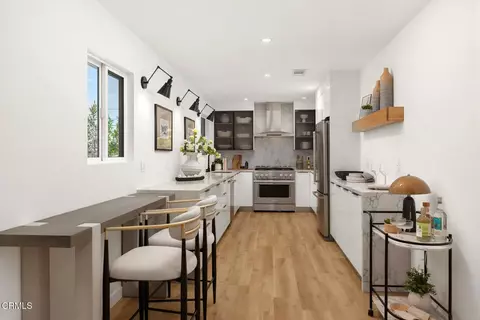 Kitchen - 2002 E Woodlyn Rd, Pasadena, CA 91104 photo 2 of 5