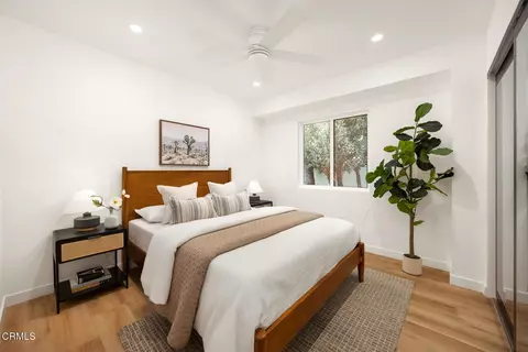 Bedroom - 2002 E Woodlyn Rd, Pasadena, CA 91104 photo 5 of 6