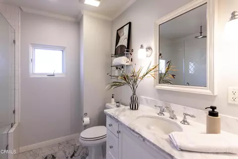 Bath - 700 E Union St #207, Pasadena, CA 91101 photo 2 of 3