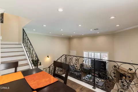 Dining - 10141 Samoa Ave #11, Tujunga, CA 91042 photo 1 of 5