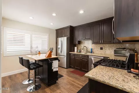 Kitchen - 10141 Samoa Ave #11, Tujunga, CA 91042 photo 2 of 4
