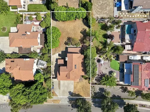 View/Area - 239 Beattie Ln, Redlands, CA 92374 photo 3 of 4