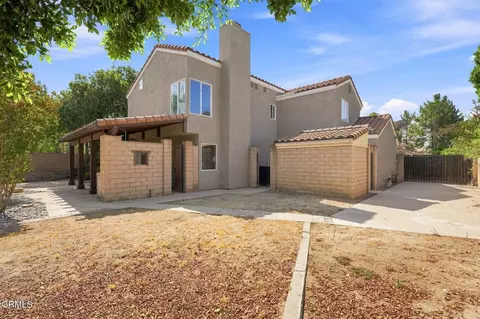 Exterior - 239 Beattie Ln, Redlands, CA 92374 photo 7 of 10