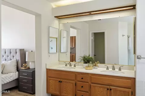 Bath - 239 Beattie Ln, Redlands, CA 92374 photo 2 of 7